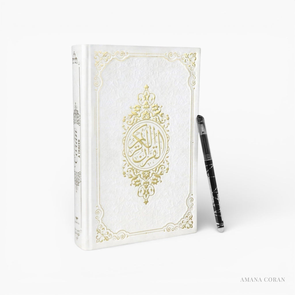 Le Saint Coran à tracer, coloris blanc, couverture avec médaillon calligraphique doré et stylo effaçable